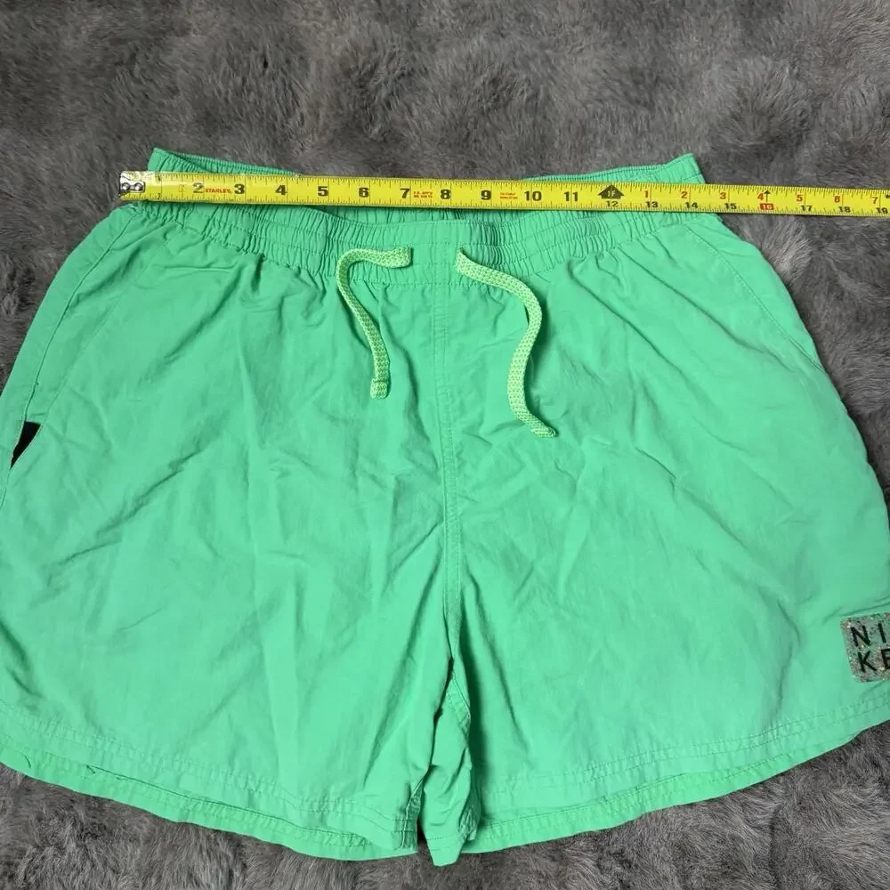 Nike Solid Icon 5” in Swim Shorts Green Men's Size Large